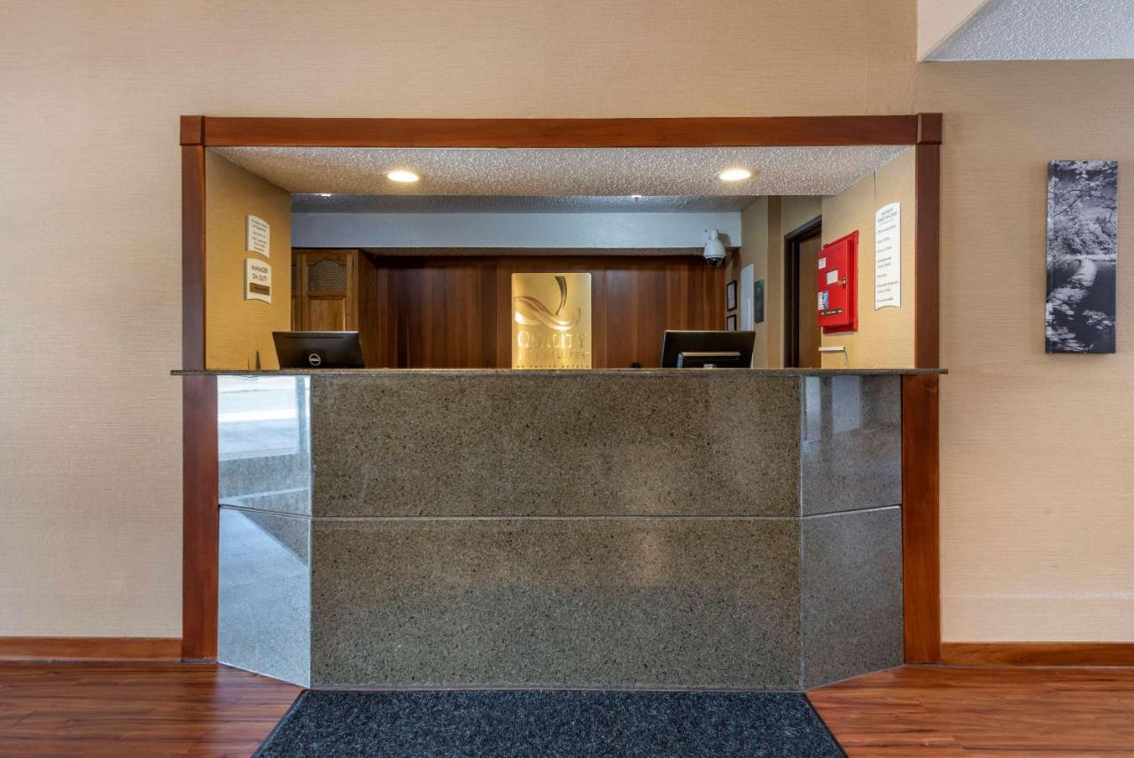 Quality Inn & Suites Warren Exterior foto