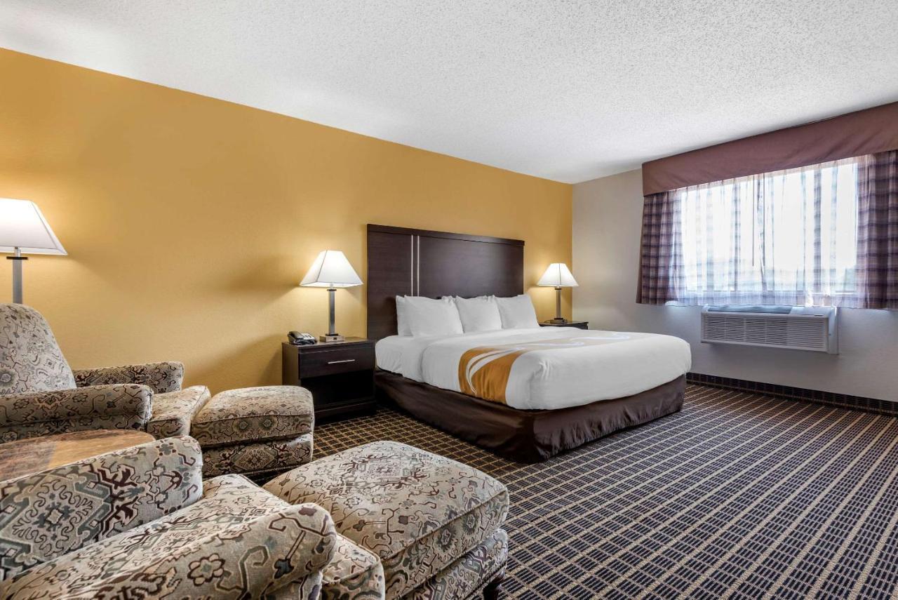 Quality Inn & Suites Warren Exterior foto