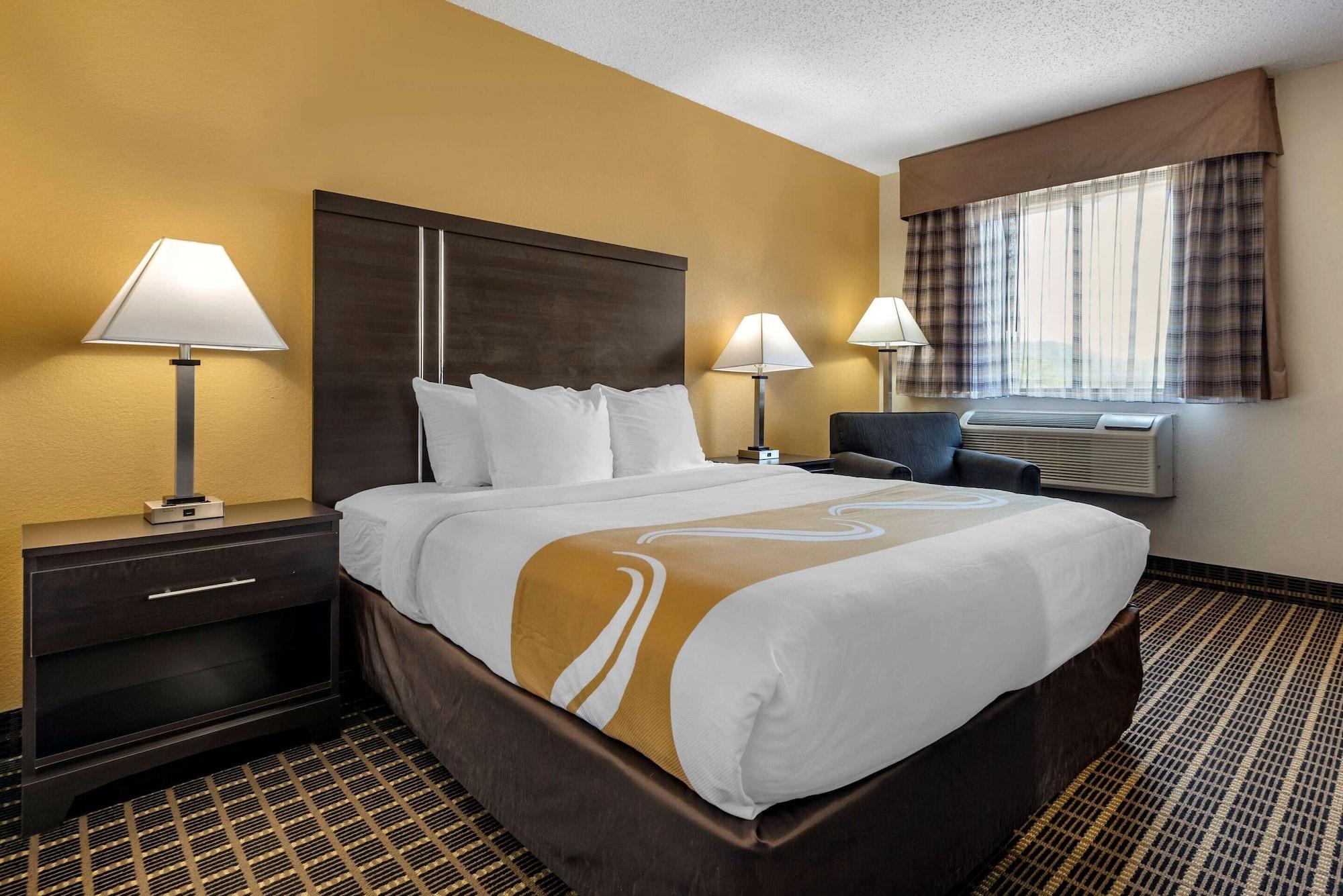Quality Inn & Suites Warren Exterior foto